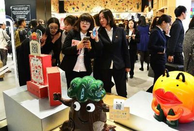 王府井推出自主文創(chuàng)品牌'夢工廠' 政府助力制定企業(yè)標(biāo)準(zhǔn)，百貨業(yè)態(tài)升級轉(zhuǎn)型